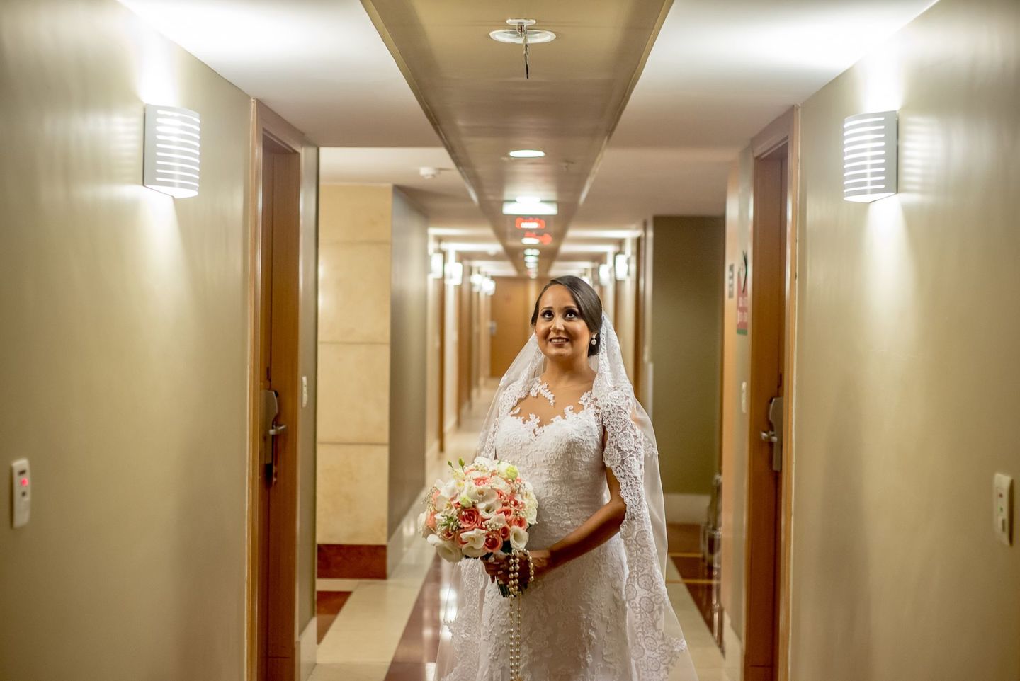 08 DICAS PARA VOCÊ ESCOLHER SEU VESTIDO DE NOIVA 08 DICAS PARA VOCÊ ESCOLHER SEU VESTIDO DE NOIVA
